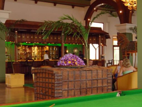 Royal Palms Beach Hotel