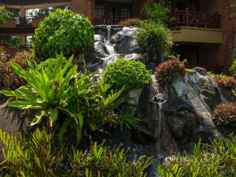 Royal Palms Beach Hotel