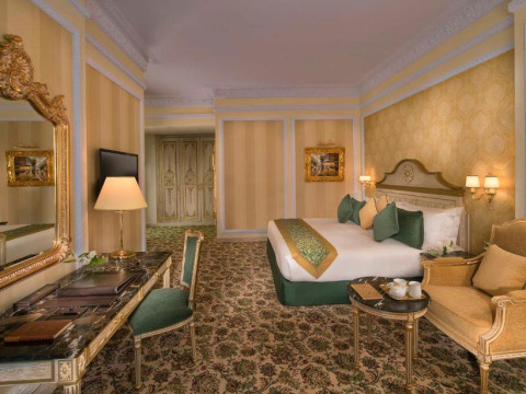 ROYAL ROSE HOTEL