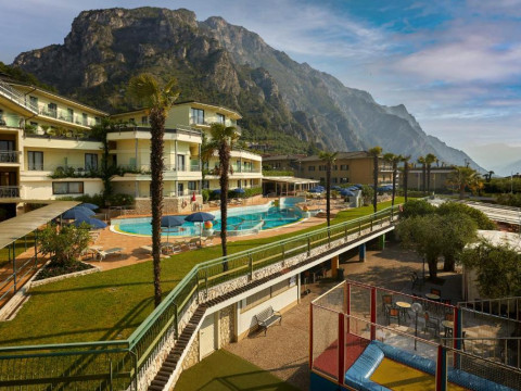 Royal Village Hotel
