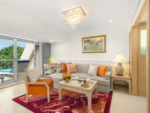 ROYAL WING SUITES & SPA