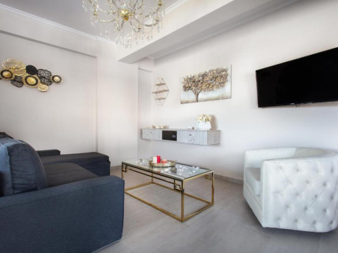 Royalty Suites Loft Halkidiki