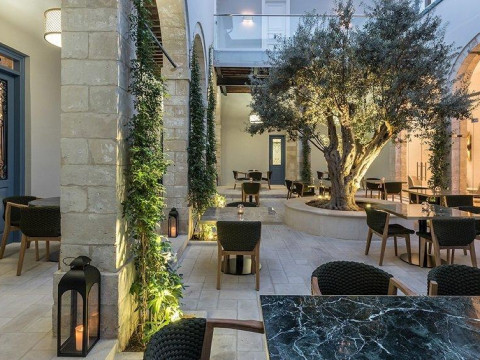 Saint George Palace Hotel