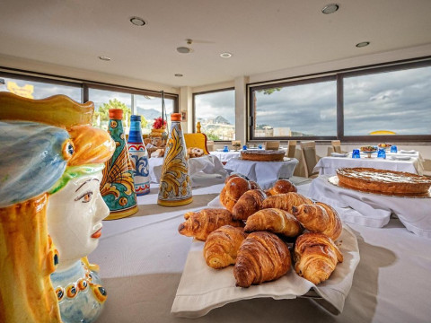 Sabbie d'oro Giardini Naxos