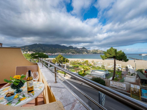 Sabbie d'oro Giardini Naxos