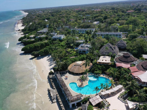 Safari Kenya si plaja Mombasa - Hotel Leopard Beach Resort 5*