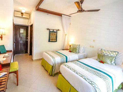 Safari Kenya si plaja Mombasa - Hotel Papillon Lagoon Reef Resort 3*