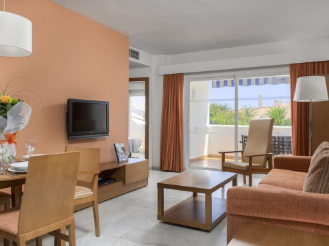SAHARA SUNSET CLUB BY DIAMOND RESORTS