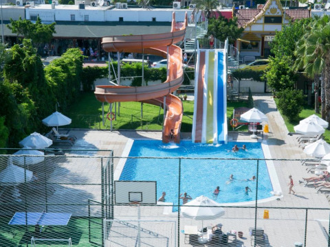 SAILORS BEACH HOTEL
