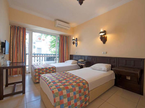 SAMI BEACH HOTEL