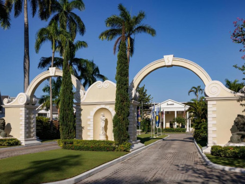 Sandals Royal Caribbean All Inclusive Resort & Private Island