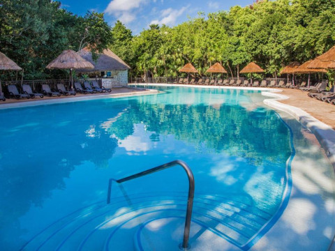 Sandos Caracol Eco Resort