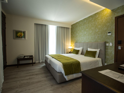 Santa Cruz Village Hotel