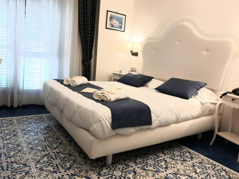 Santa Lucia Hotel