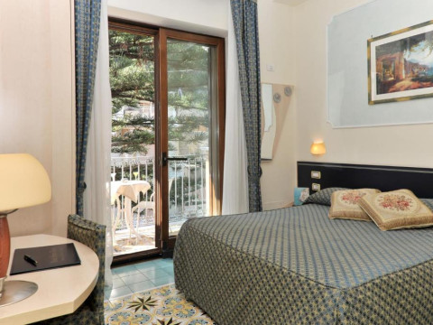 Santa Lucia Hotel