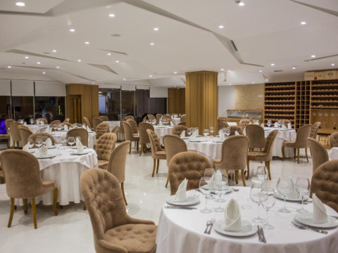 Santa Quaranta Premum Resort