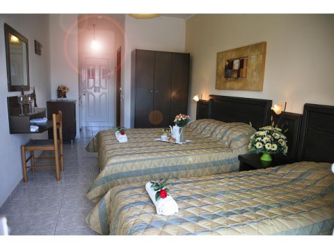 Sarantis Hotel