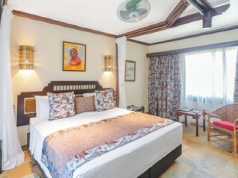 SAROVA SHABA LODGE