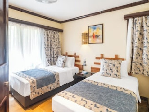 SAROVA SHABA LODGE