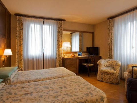 Savoia Palace