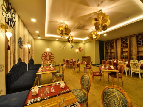 SEADEN VALENTINE RESORT & SPA