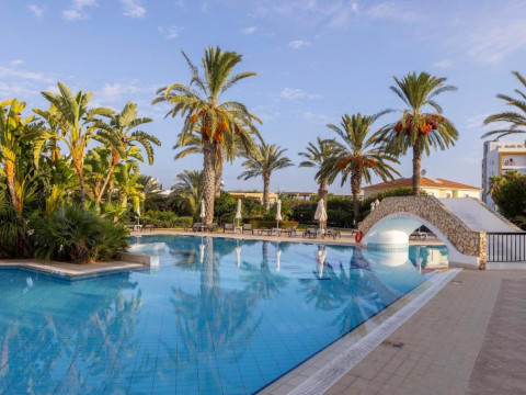 Seagull Hotel Apartments