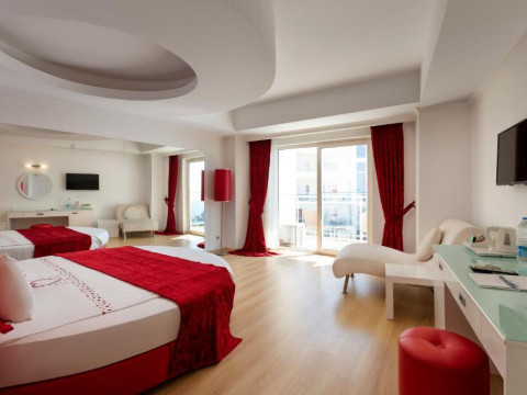 SEALIGHT RESORT HOTEL