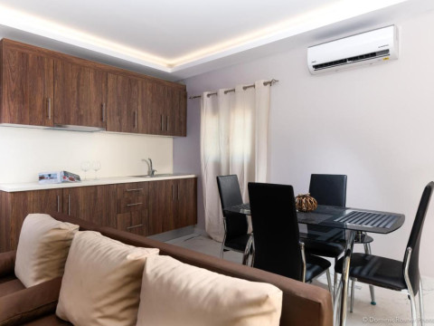 SEASHORE STREAM SUITES