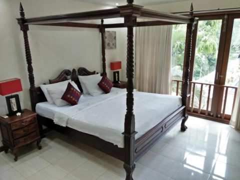 Sekuta Condo Suites