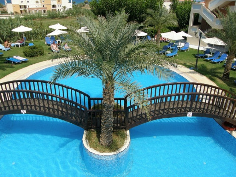 SELINI SUITES HOTEL WATER PARK