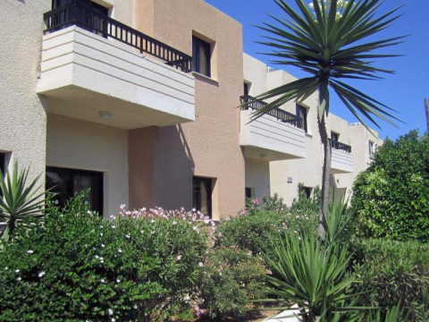 Senator Hotel Apartments - Adults Only