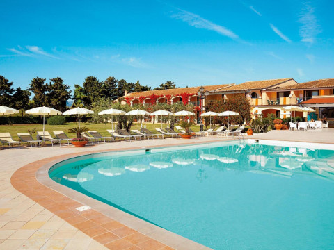 SENTIDO OROSEI BEACH