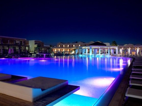 Pelagos Suites Hotel