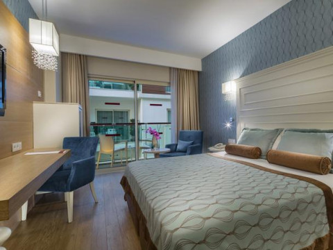 HOTEL DORNA