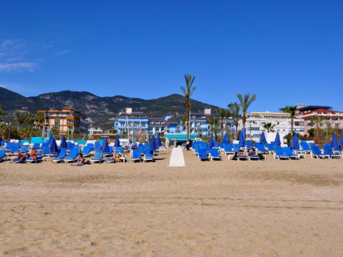 SENZA CLEOPATRA BEACH