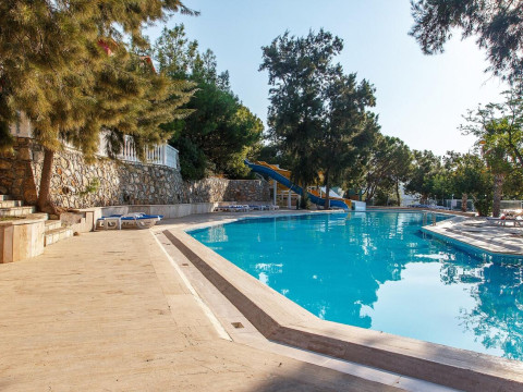 SENZA SUNSET BEACH HOTEL