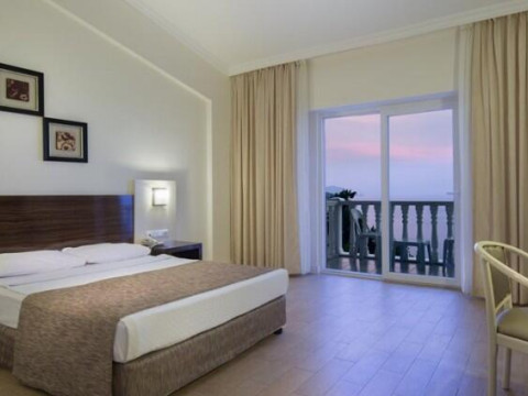 SENZA SUNSET BEACH HOTEL