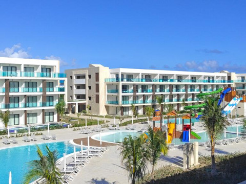 Serenade Punta Cana Beach & Spa Resort