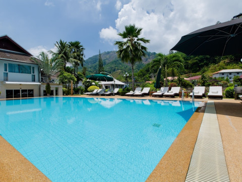 Serenity Lakeside Resort