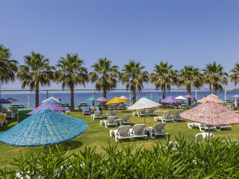 HOTEL GRAND EFE