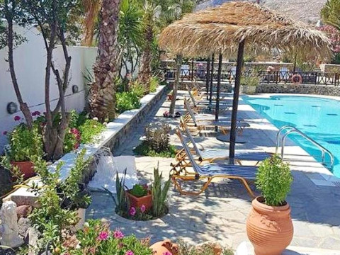 Ira Apartments Kamari Santorini