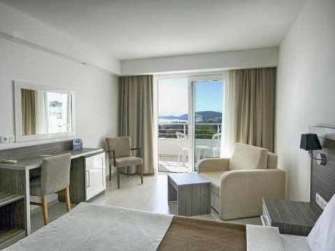AMC ROYAL HOTEL SPA (R) Recomandat 4*+