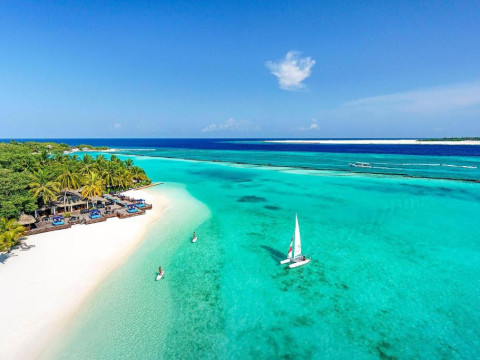 Sheraton Maldives Full Moon Resort & Spa