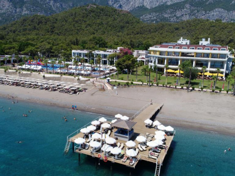 Adamant Suites