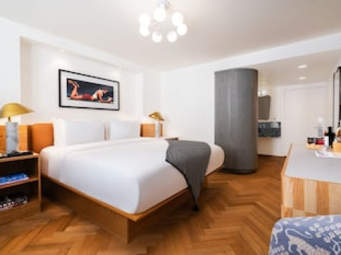 SHORT STORIES HOTEL