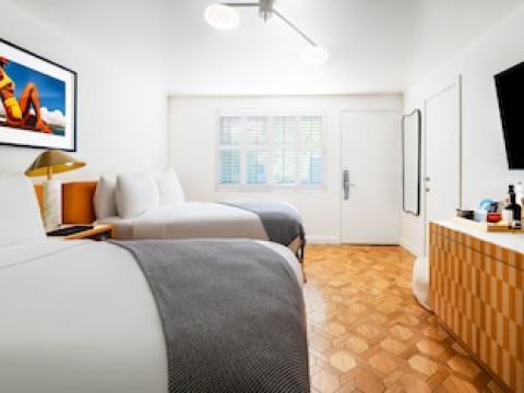 SHORT STORIES HOTEL