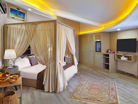 SIANJI WELL-BEING RESORT