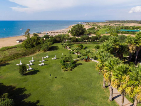 Side Star Resort