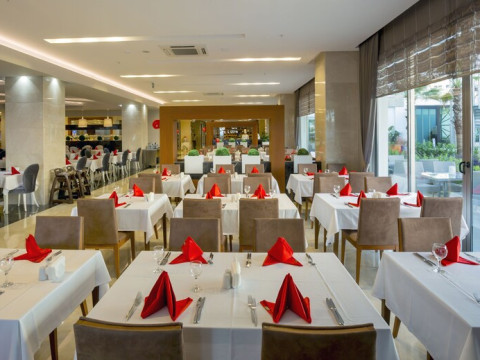 MERT SEASIDE HOTEL