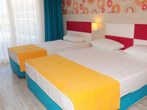 SIDE WIN HOTEL